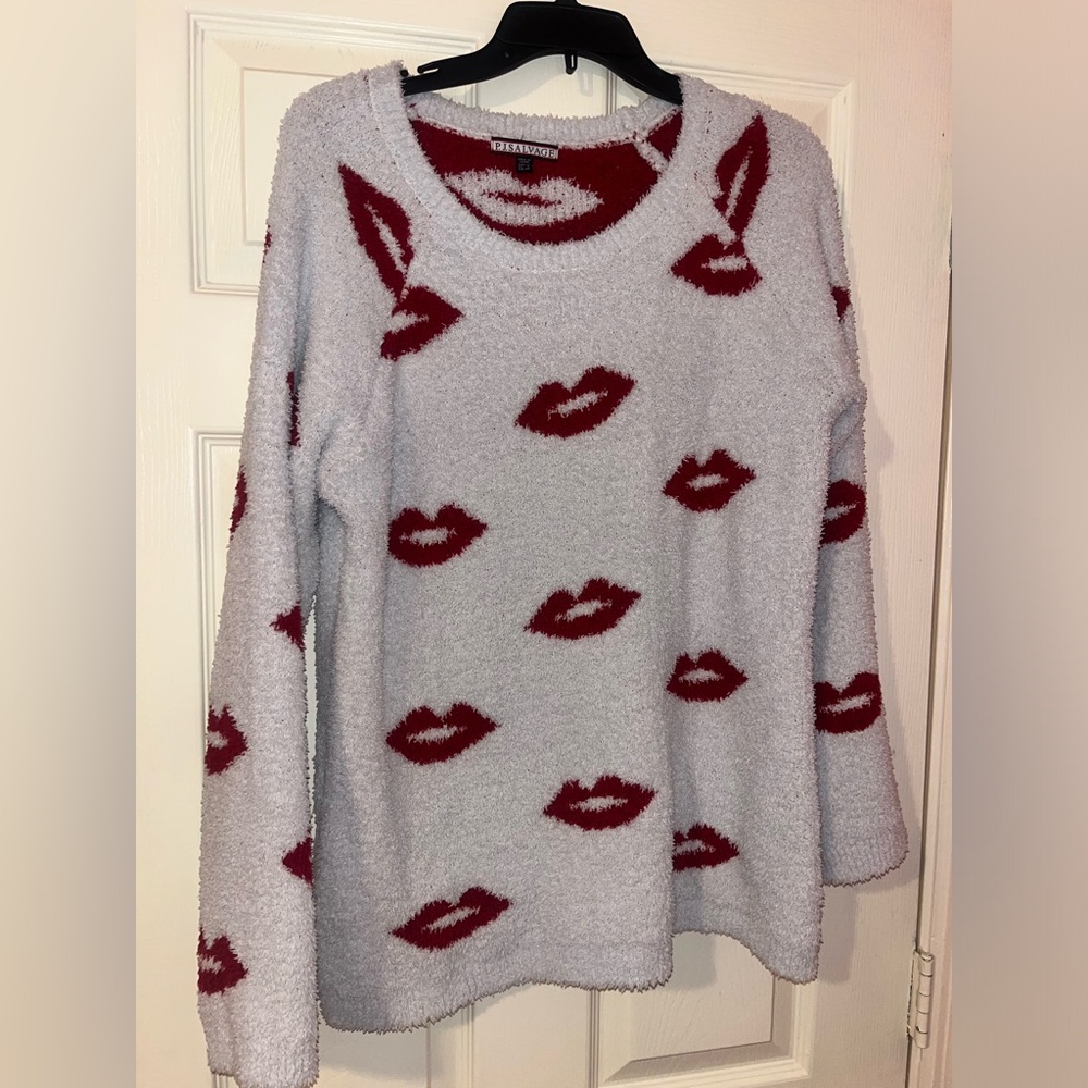 P.J‎ Salvage Women's Graphic Lips Soft Pullover Sweater Top